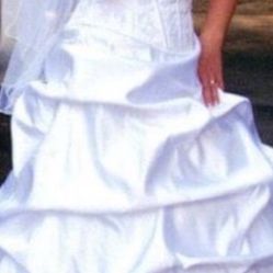 David’s Bridal Wedding Dress Plus Accessories 