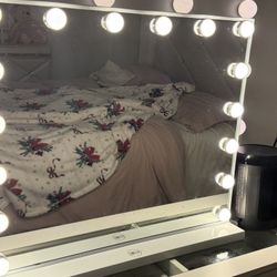 Vanity Mirror 