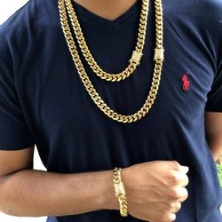 12MM Cuban Link Set 14K Gold Plated Doesn't Loses Color, 24 Or 30 Inches 