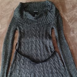 Women's Knitted Sweater/Shirt Sz Small