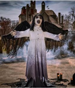 Spirit halloween dark princess animatronic