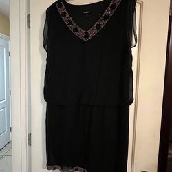 Women short dress size 14