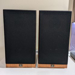 Monitor Audio R300/MD Bookshelf Speakers