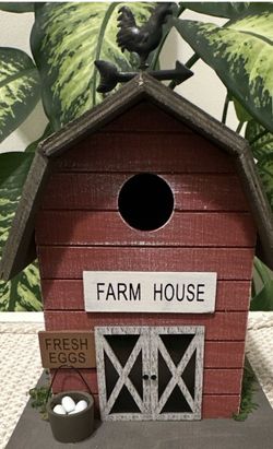 Birdhouse Farm Style Wooden Customized