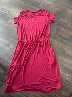 Women’s red drawstring t-shirt dress with Pockets - Size L