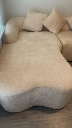 BONELESS SOFA