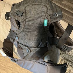 Infantino baby Carrier 