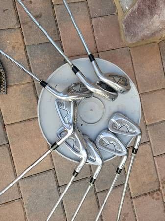 Cleveland CG4 Tour Irons 3-PW stiff steel shafts great shape