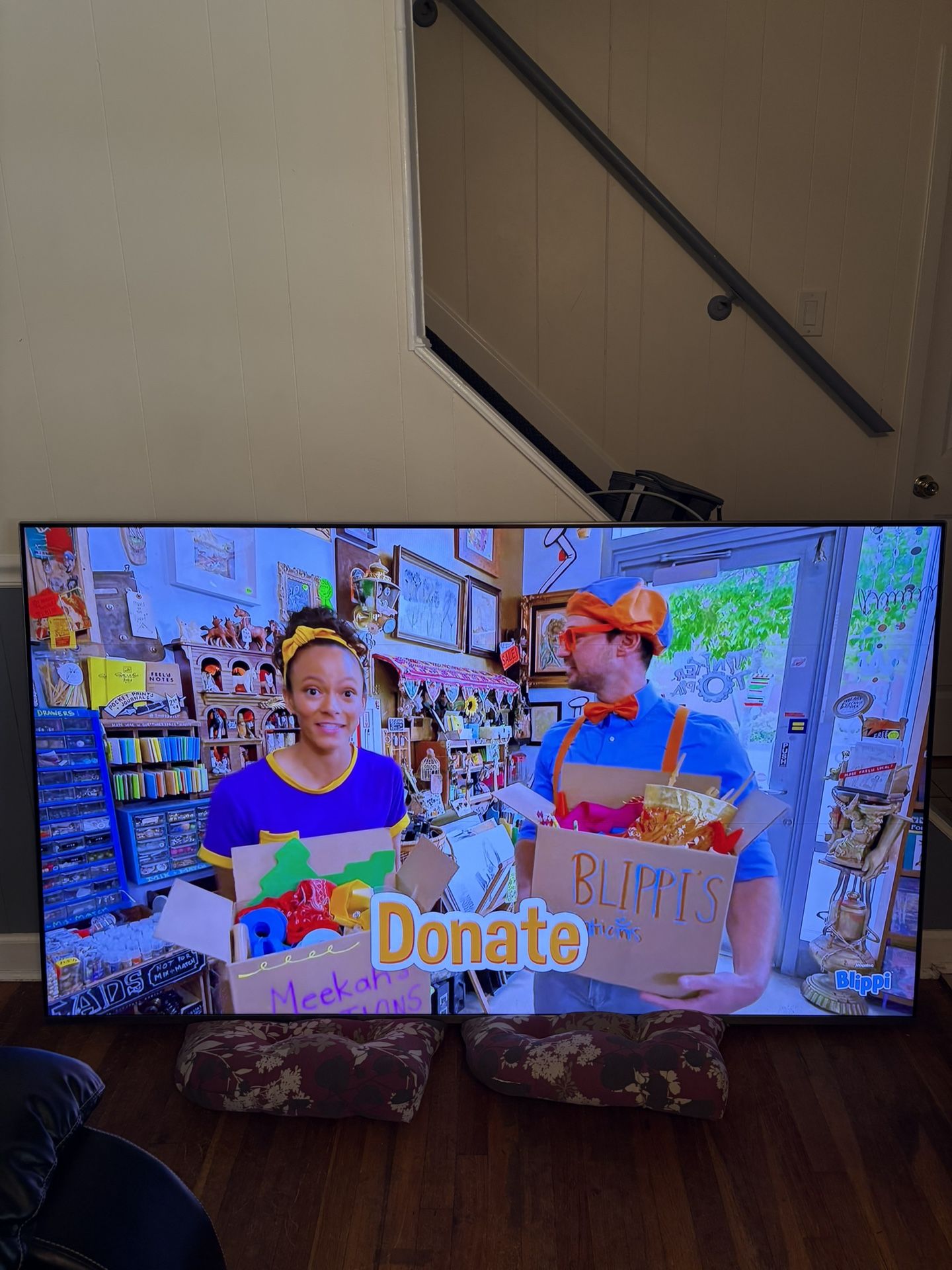 82" Samsung 4K UHD LED TV
