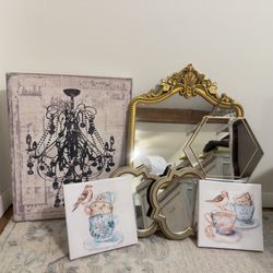 Mirrors & Canvases 