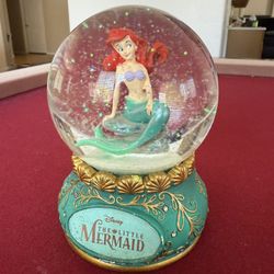Disney Ariel The Little Mermaid Ceramic & Glass Snow Globe Showcase Collection