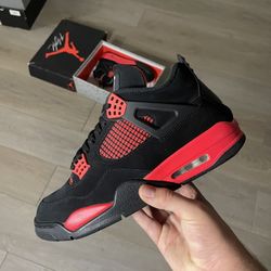 Red Thunder 4s (Sz 11)