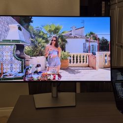 $800 OBO Dell UltraSharp 32" 4K Monitor - U3223QE | Open Box