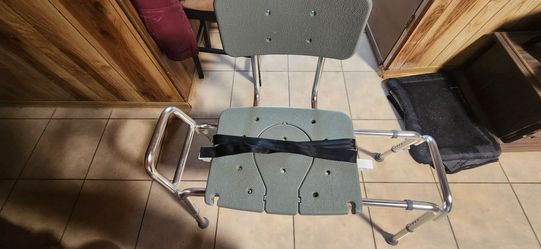 Bath bench (elderly/disabled)