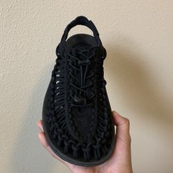 Black Keen Sandals Sz: 7 W