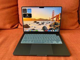 14” M4 MacBook Pro 24gb RAM 1TB storage