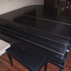 Free Baby Grand Piano