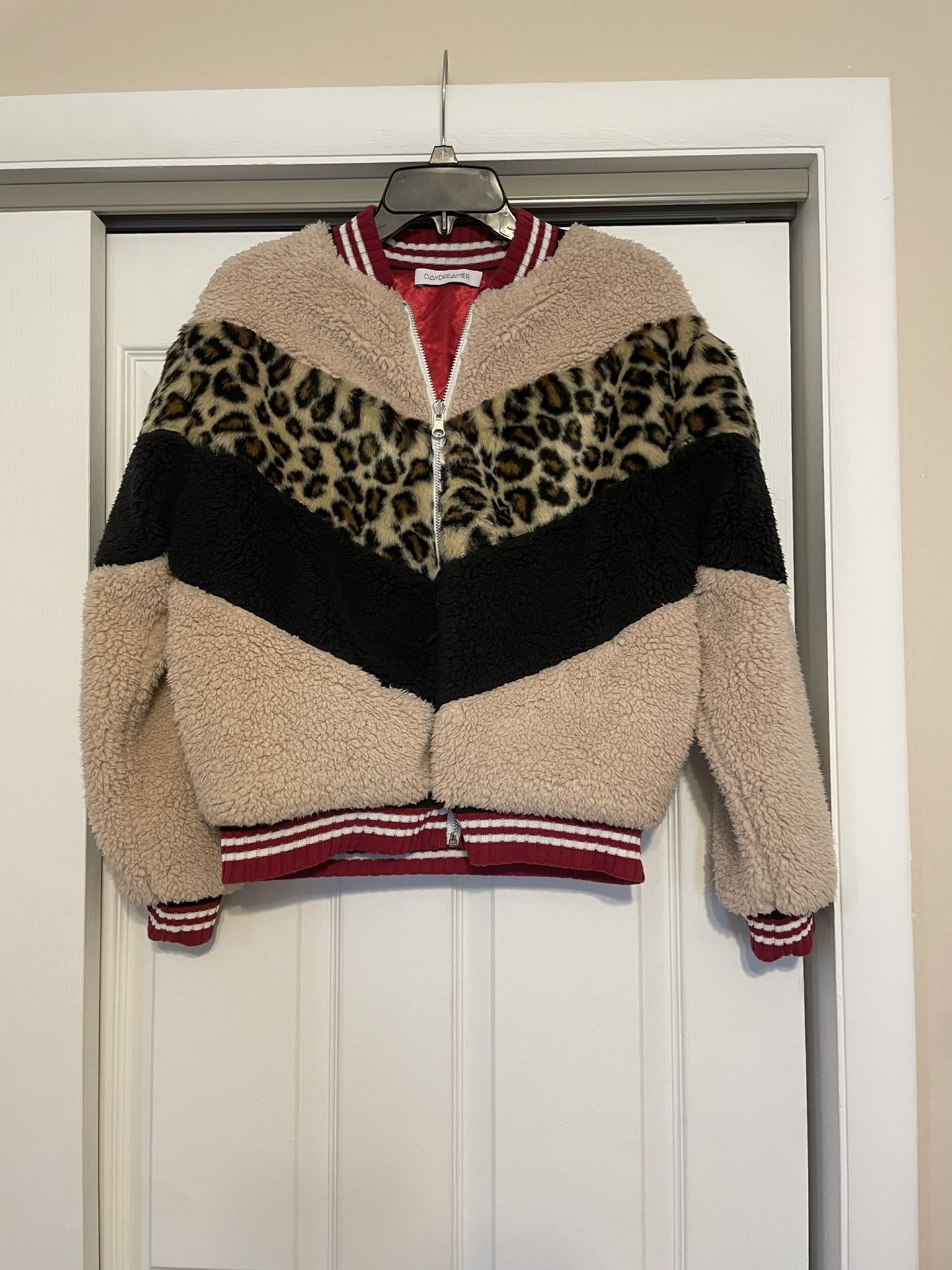 Daydreamer Sherpa Beige, Black & Cheetah Print Jacket - Size Small