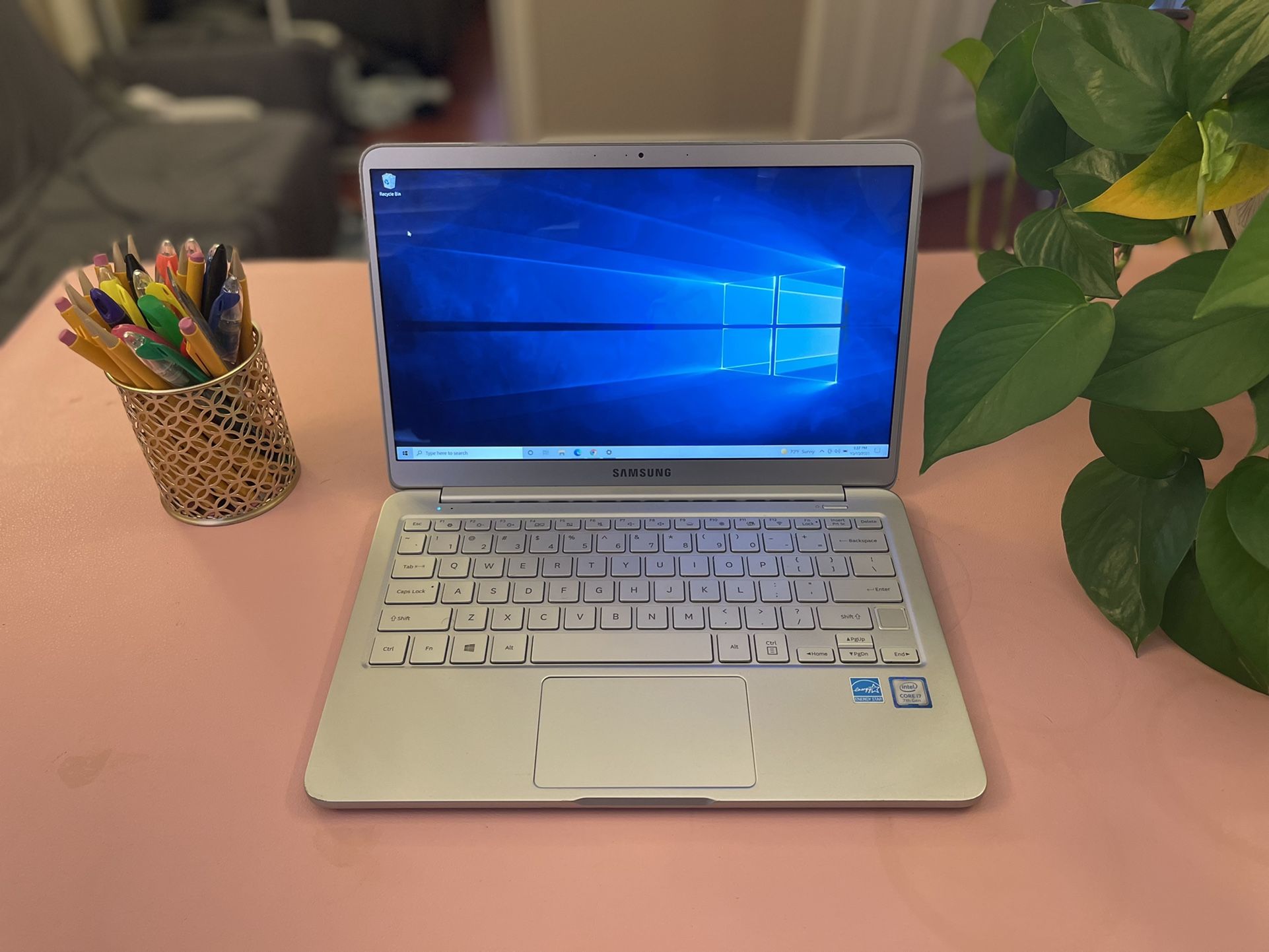 Samsung Notebook 9 13.3” NP900X3N