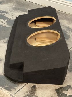 Rear Mount 10 Inch Speaker Ported Box Fits Chevy Avalanche