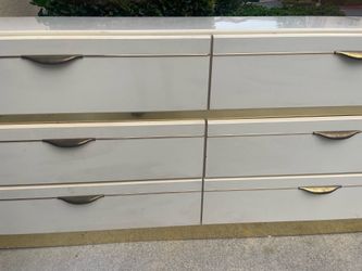 Retro dresser 65” 31”