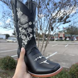Women’s Boots