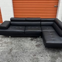 Sectional Sofa 