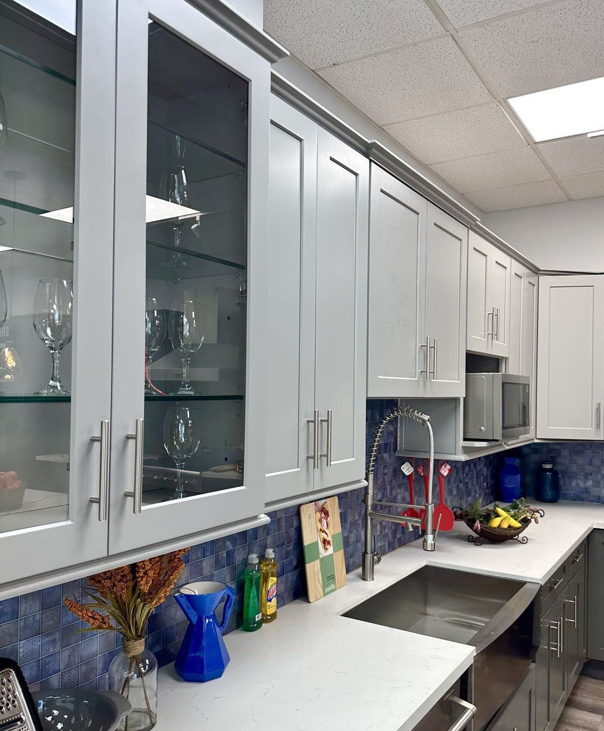 kitchen cabinet