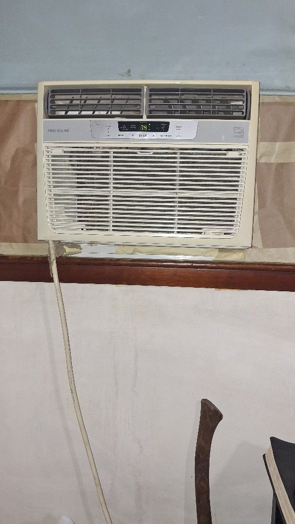 Air Conditioner A/C Unit