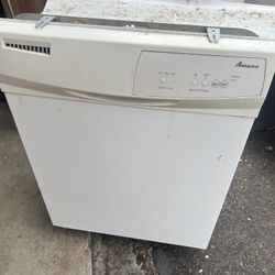 Working Dishwasher