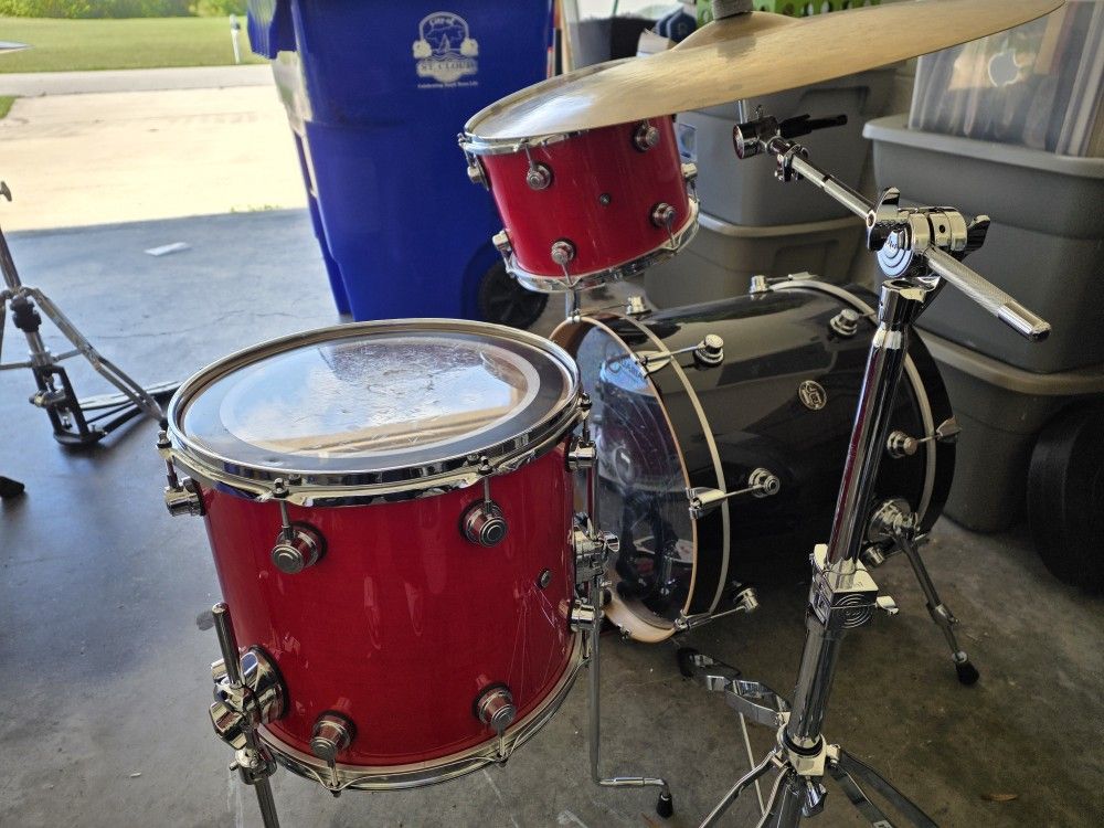 Dw Performance Series Drums. 