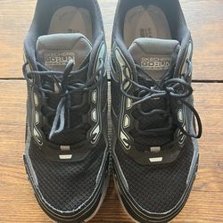Men’s Skechers running & walking shoes size 11-like new