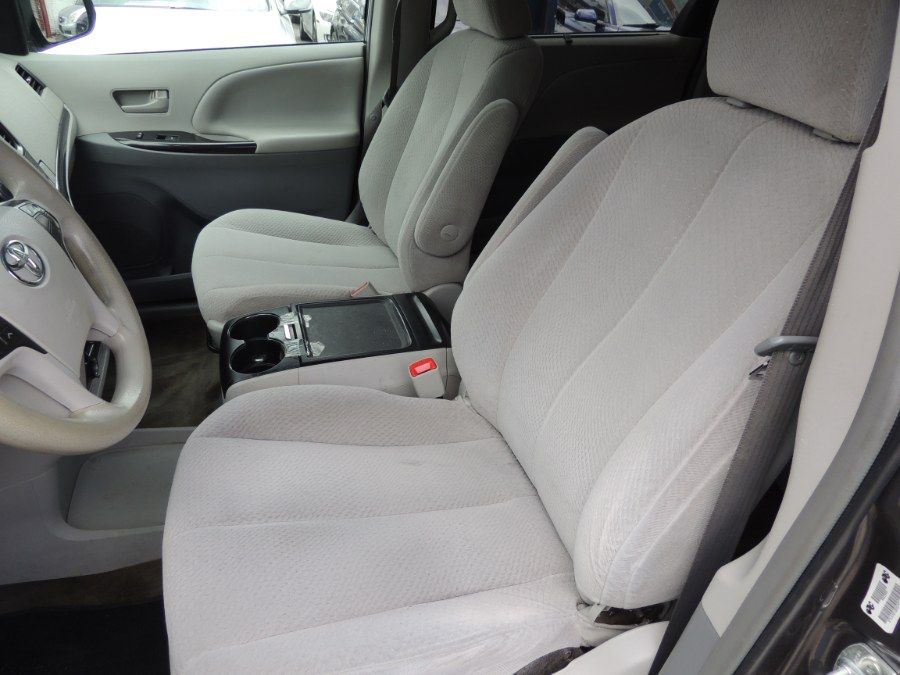 2014 Toyota Sienna