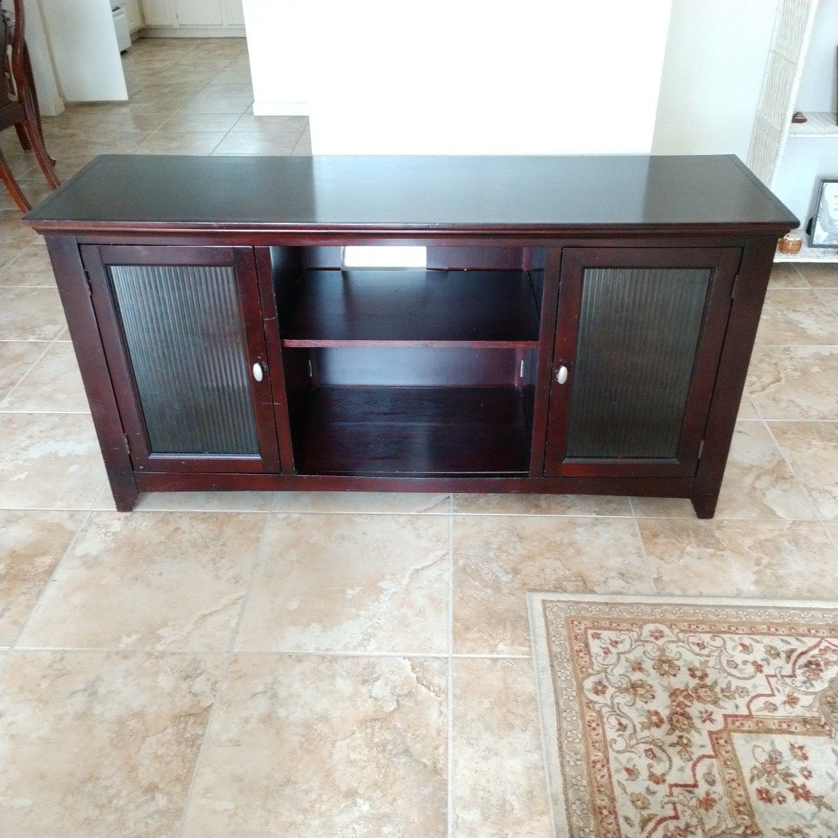 Sturdy entertainment center tv table cabinet with privacy glass door strong cherry color