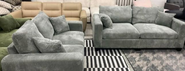New corduroy couch and love seat set / free delivery