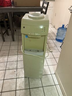 Water Dispenser GE Brand Hot And Cold