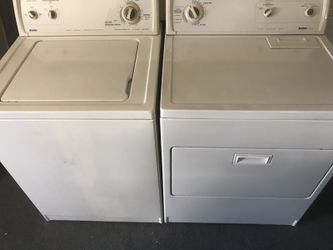 Kenmore washer and dryer hundred percent serviced $275 I can deliver for a small fee