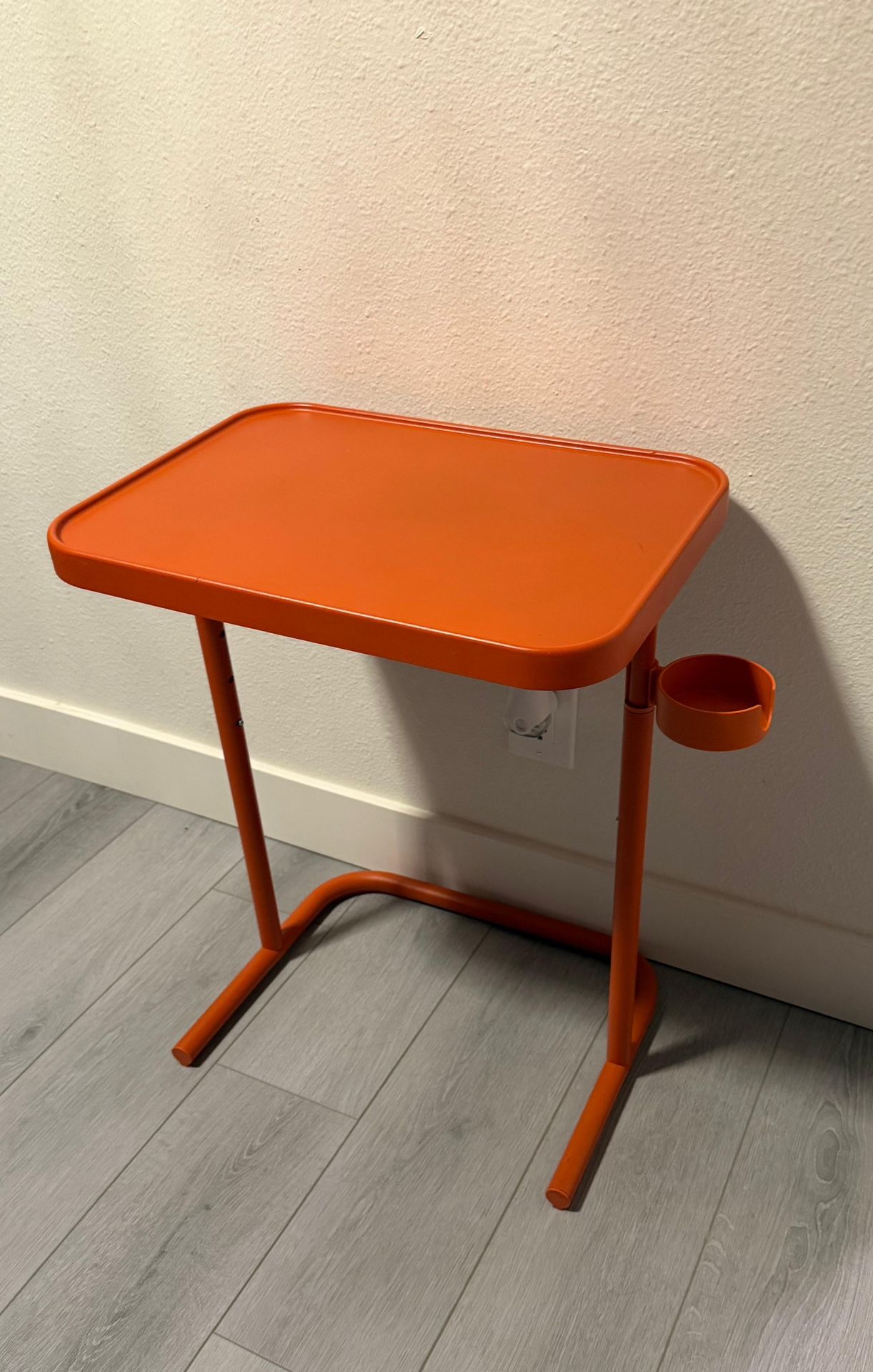 Laptop stand IKEA (BJÖRKÅSEN), orange 