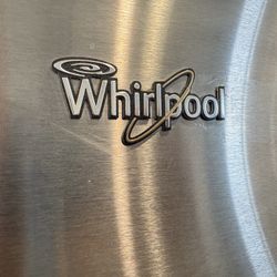 Stainless steel fridge - Whirlpool - perfect for small kitchen / Apt / ADU - great condition!  