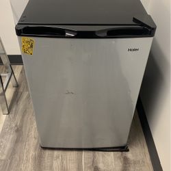 Haier Mini Fridge