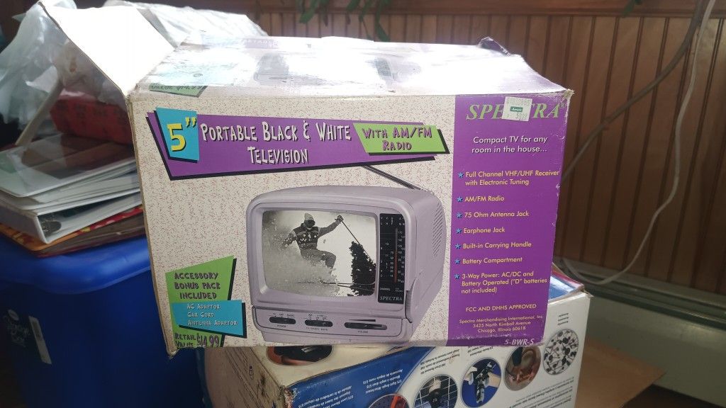 5" Portable TV