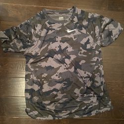 Nike Camouflage Men’s Dri-fit Shirt XL
