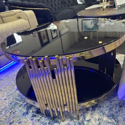 NEW OFFER💛🖤Black/Gold Coffee Table