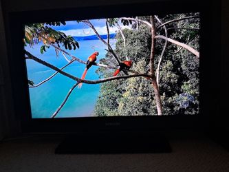 Samsung 35 in TV + remote