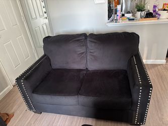 Couch set (2)