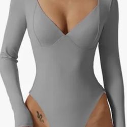 Qinsen Grey Long Sleeve V- Neck Bodysuit Size M