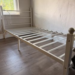 White Metal Bed Frame – Twin 