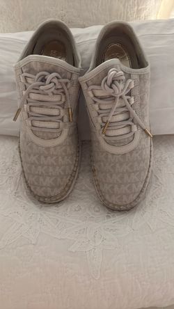 Michael kors Women Snickers Size 7M
