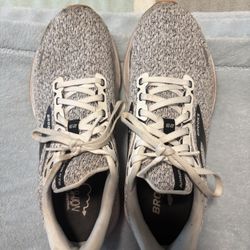 Women’s Brooks Adrenaline GTS 23