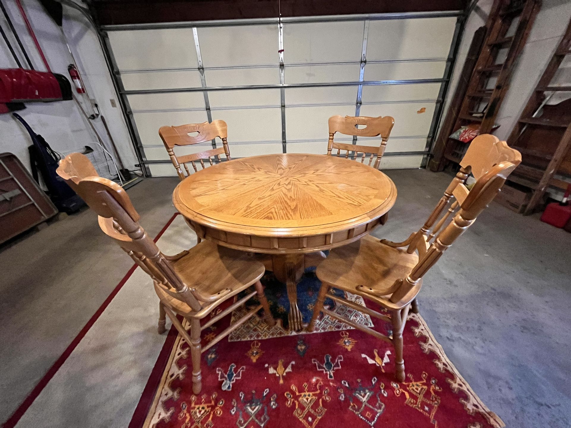 Round Dining Table With 4 Chairs Set